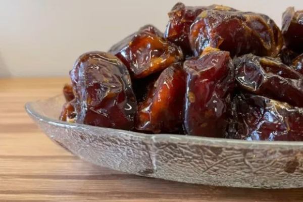 تصویر 4 از خرما پیارم شیراز مناسب عرضه در بازار داخلی با درجه بندی مختلف